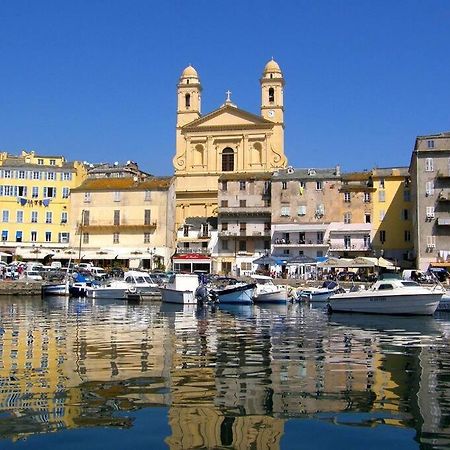 Appartement Vue Mer Avec Parking Gratuit Sur Place Bastia  Eksteriør bilde
