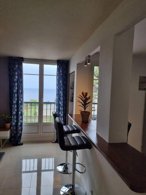 Appartement Vue Mer Avec Parking Gratuit Sur Place Bastia  Eksteriør bilde